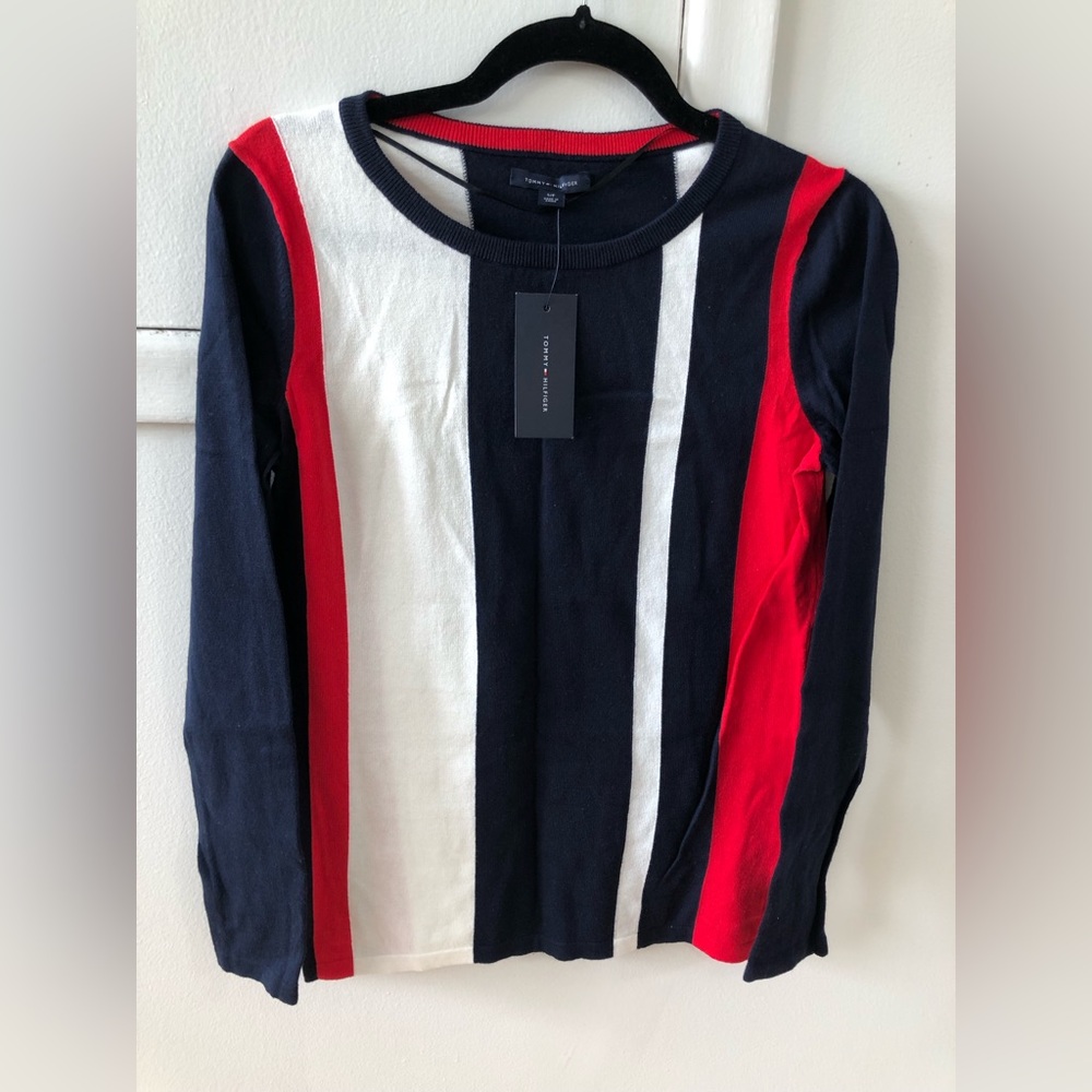 NWT Tommy Hilfiger sweater
